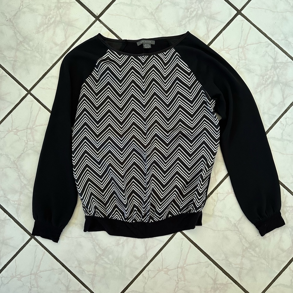 Suzy shier longsleeve